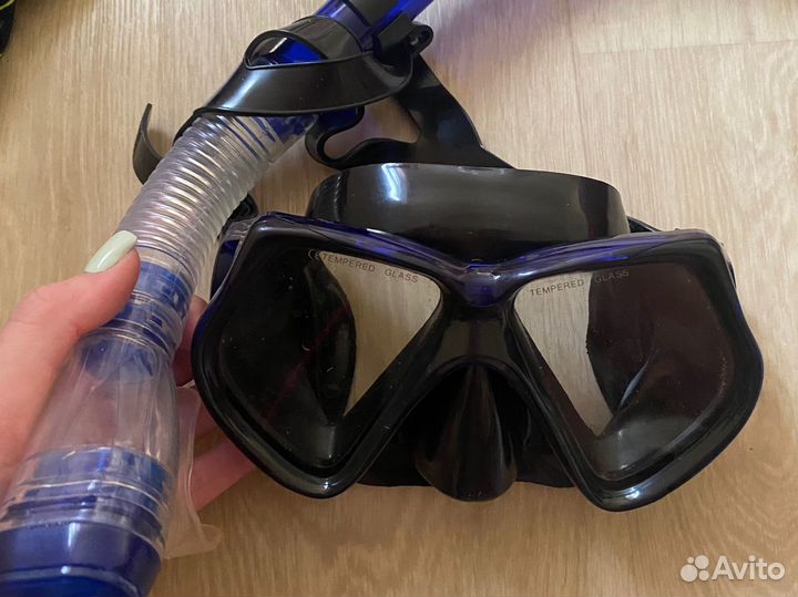 Маска для подводного плавания с трубкой