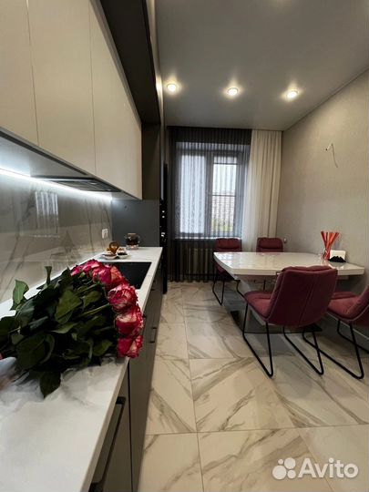 Прямая кухня на заказ. Фабрика