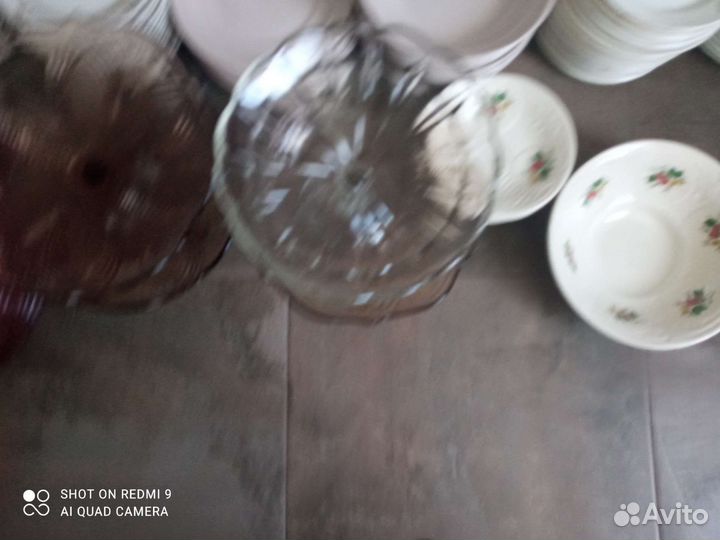 Сервиз столовый и разная посуда