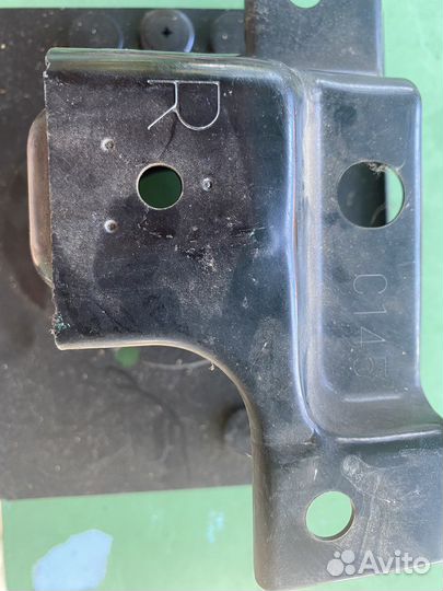 Кронштейн бампера