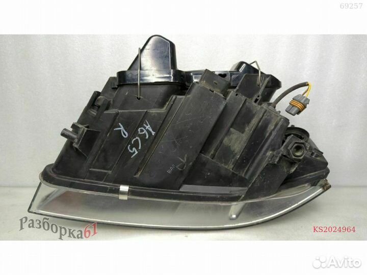 Фара audi A6 C5. нижнее крепление ремонтировалось