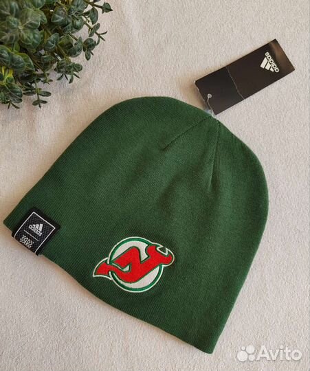 Новая шапка adidas NHL