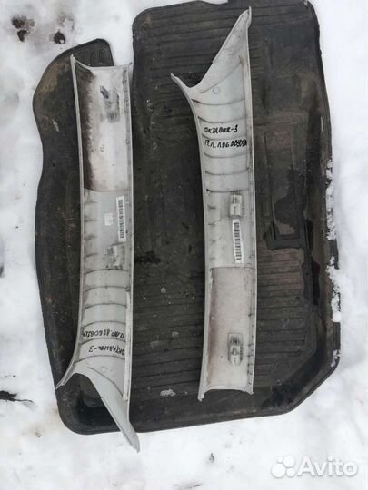 Обшивка стойки верх Шкода октавия 3 а7