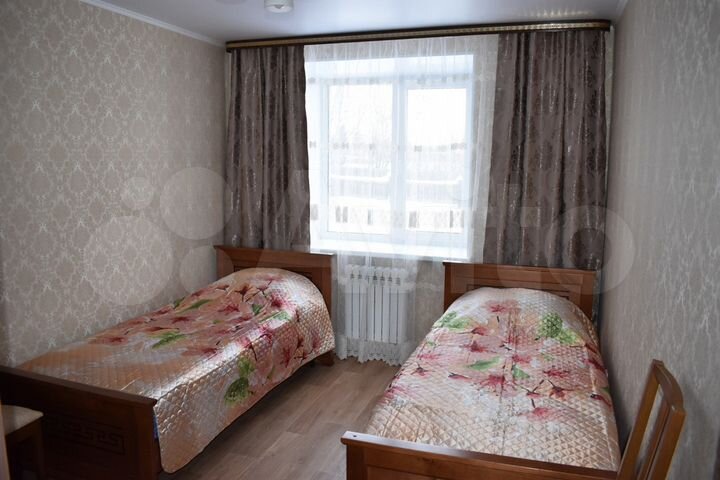 2-к. квартира, 60 м², 1/3 эт.
