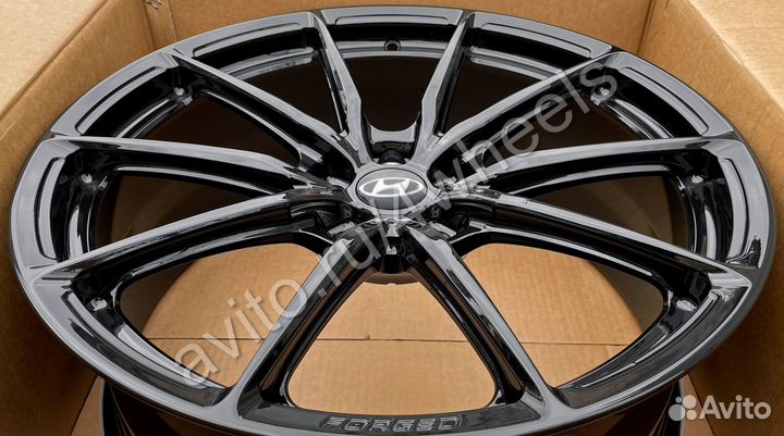Кованые диски Hyundai Santa Fe R19 наличие