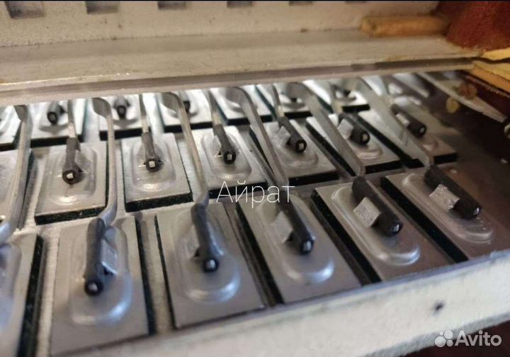 Юпитер, клапанный материал, Акко, Бугари