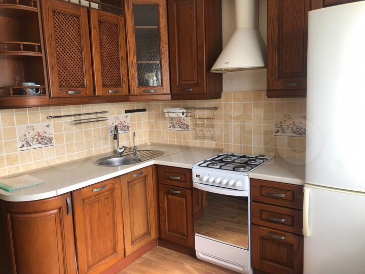 2-к. квартира, 55 м², 6/9 эт.