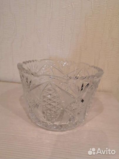 Хрустальная ваза конфетница