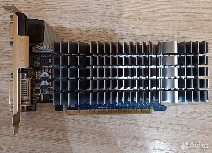 Видеокарта nvidia GeForce GT 520 (1гб)