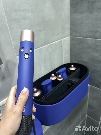 Стайлер dyson с расческами в подарок