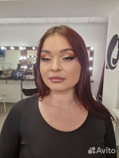 Макияж и прическа