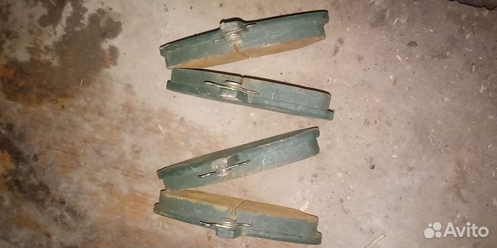 Тормозные колодки на волгу