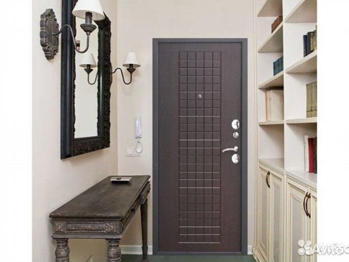 Дверь в квартиру