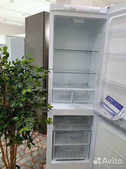 Холодильник Индезит. Как Новый