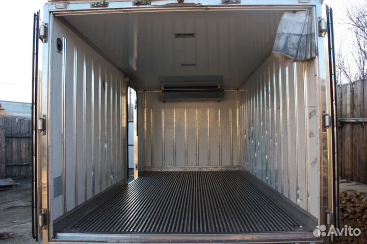 Водитель с личным грузовиком(рефрижератор + )