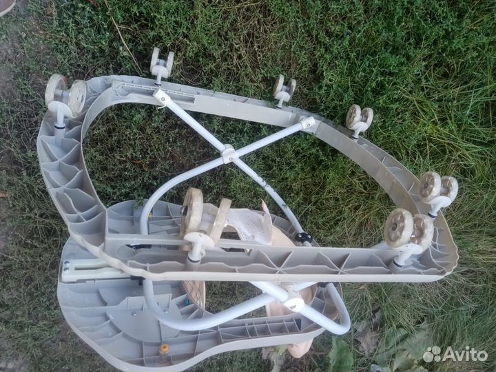 Ходунки и коляска трость