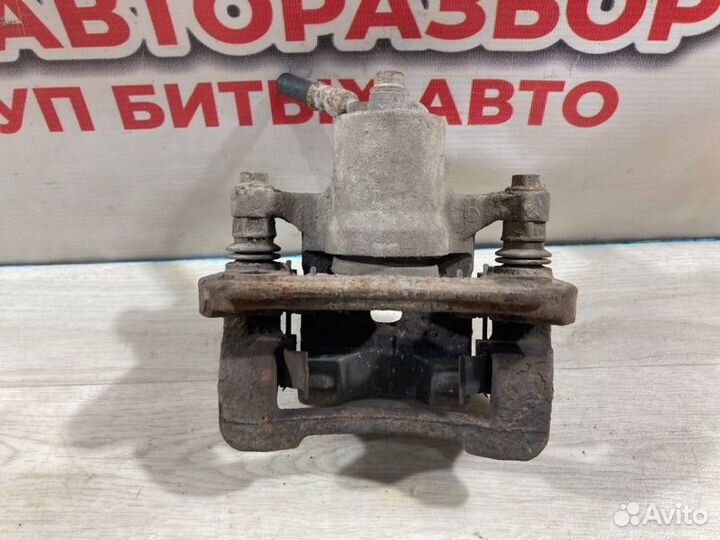 Суппорт тормозной задний левый Hyundai Ix 35 2011