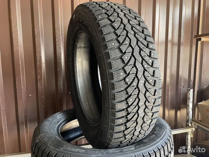 Pirelli Formula Ice 225/60 R18 104T