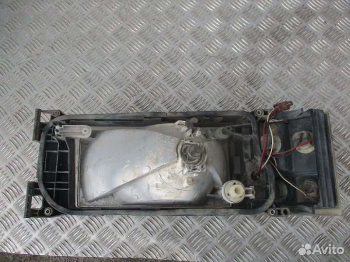 Фара левая (в сборе с поворотником ) Scania 173250