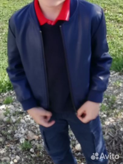 Куртка кожаная на мальчика