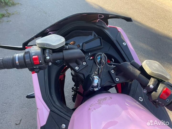 Электрический мотоцикл Ducati Panigale