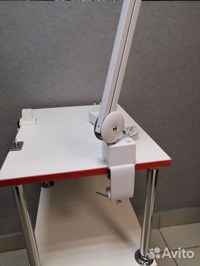 Лампа для наращивания ресниц бестеневая