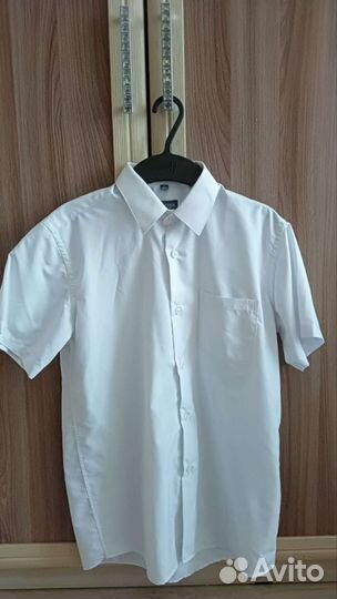 Рубашка голубая с короткими рукавами