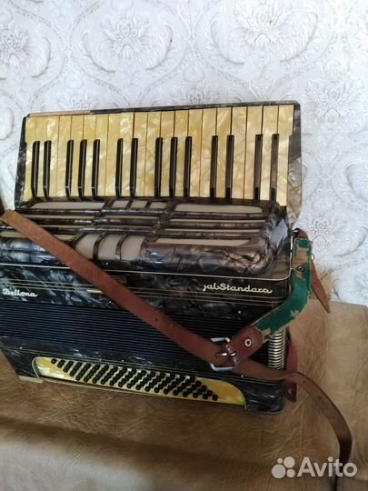 Аккордеон Royal Standard Bellona