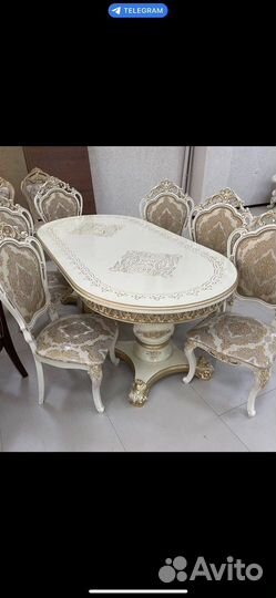 Столы и стулья