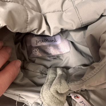 Демисезонное пальто для девочки