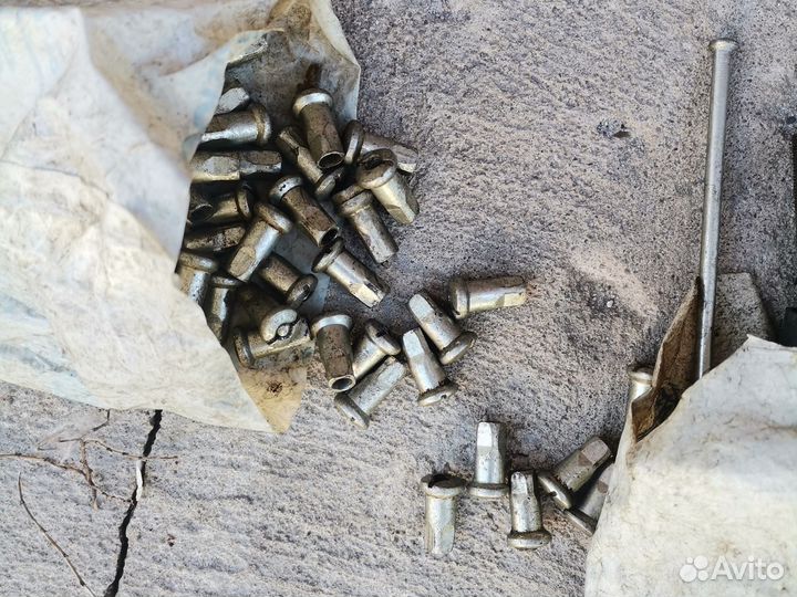 Спицы и наконечники для мотоцикла Урал Днепр