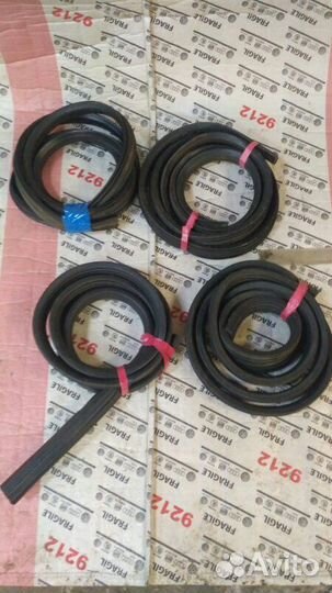 Уплотнитель дверного проема Ford Mondeo