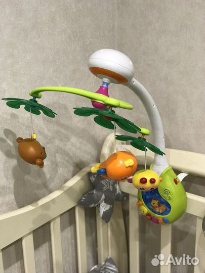 Мобиль на детскую кроватку