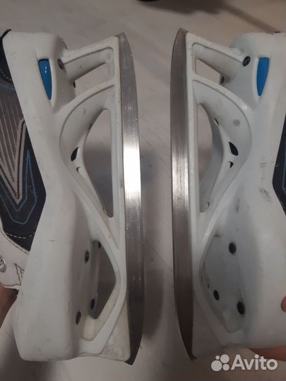 Вратарские хоккейные коньки bauer JR