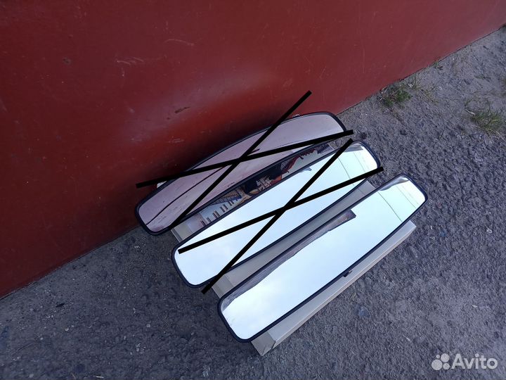 Салонное зеркало заднего вида универсальное