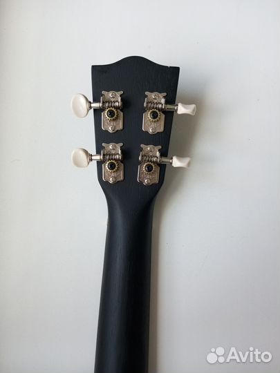 Укулеле kaimana (Индонезия) новая