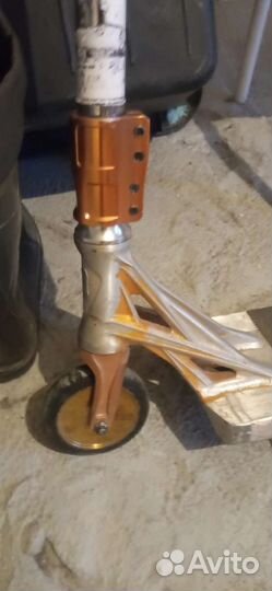 Вилка для трюкового самоката