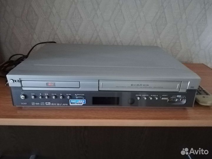 Видеомагнитофон