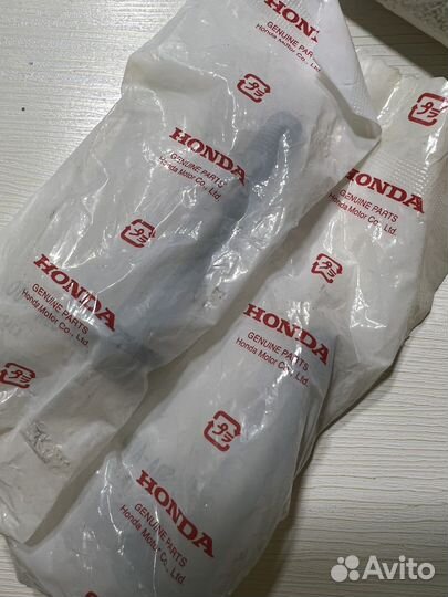 Болт регулировки задн рычага управления