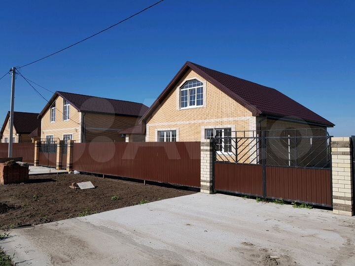 Дом 180 м² на участке 9 сот.