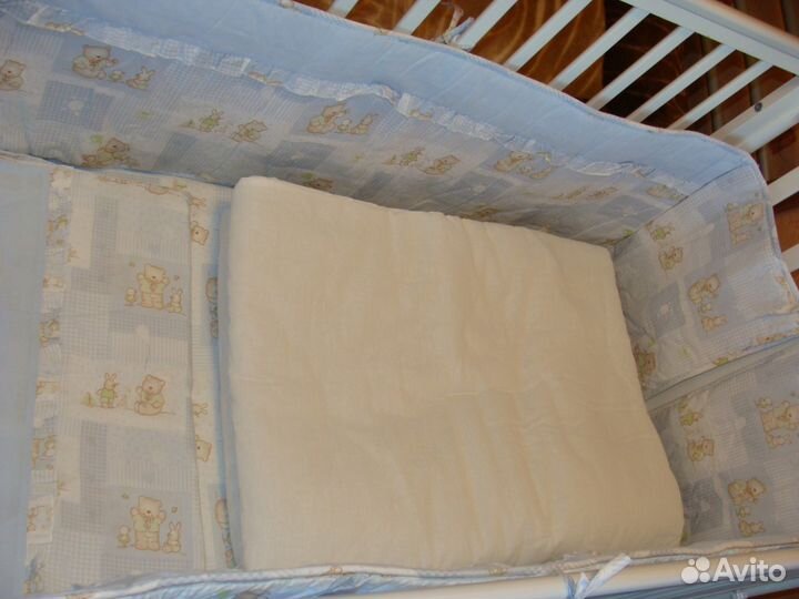 Кровать детская, матрас и комплект п/принадлежност