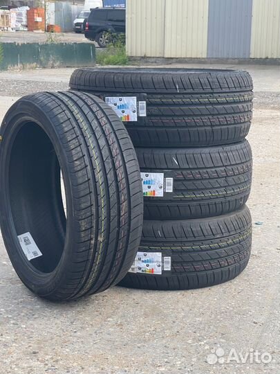 Arivo Ultra ARZ5 245/40 R20