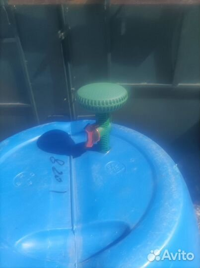 Бочки с кранами 170 литров (пищевые)