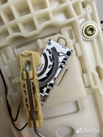 Топливный насос (Бензонасос) Volkswagen Golf 4