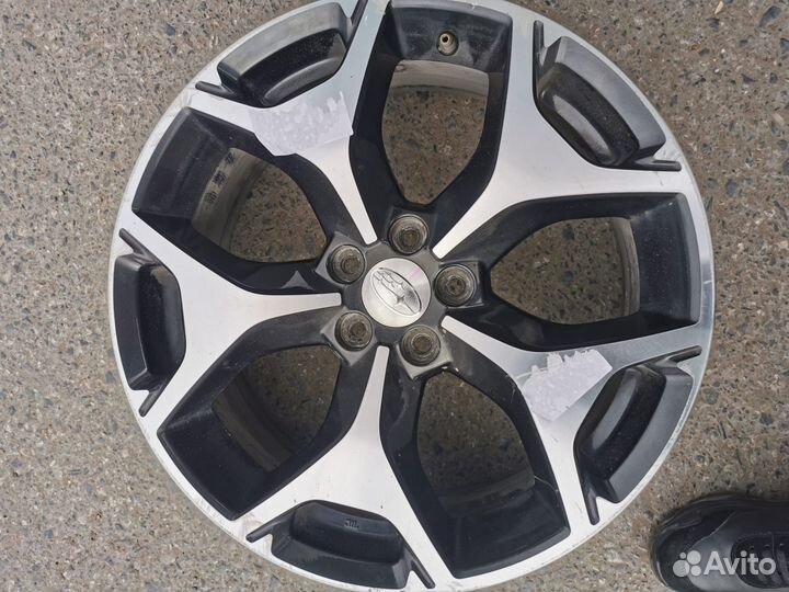 Литой диск r18 subaru