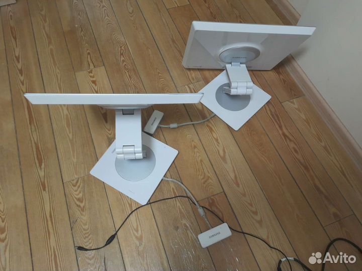 Монитор Samsung