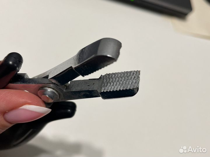 Щипцы для снятия наращенных волос