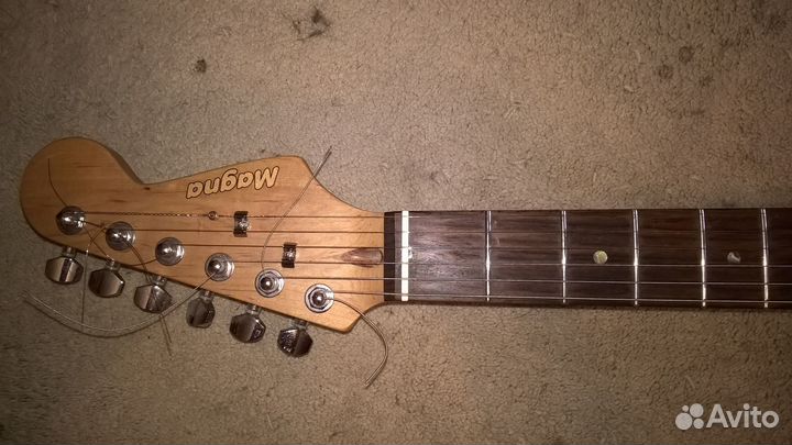 Электрогитара Magna