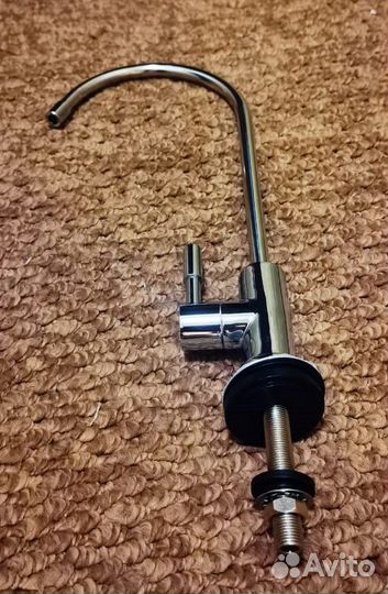 Кран для фильтра барьер