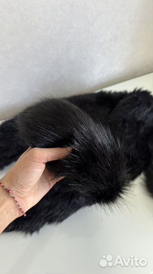 Воротник и манжеты искуственного меха